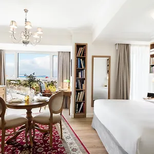 legacy-gastro-suites.rethymnohotels.net/