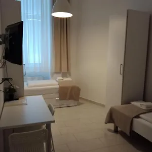Maison d'hôtes Ch-hotel Luka Budget, Vienne